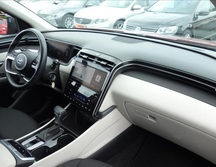Hyundai Tucson 12