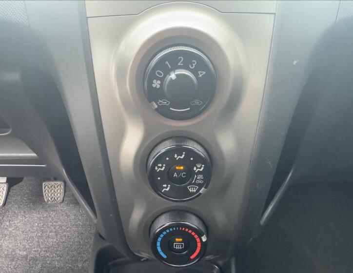 Toyota Yaris 38