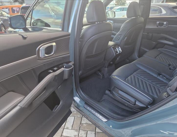 KIA Sorento 10