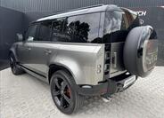 Land Rover Defender 6