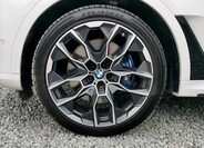 BMW X7 47