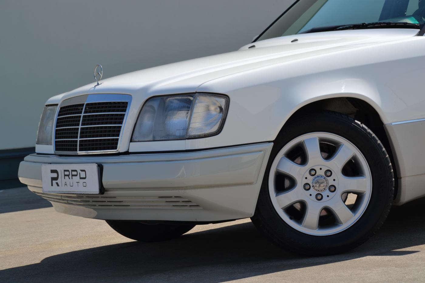 Mercedes-Benz 124
