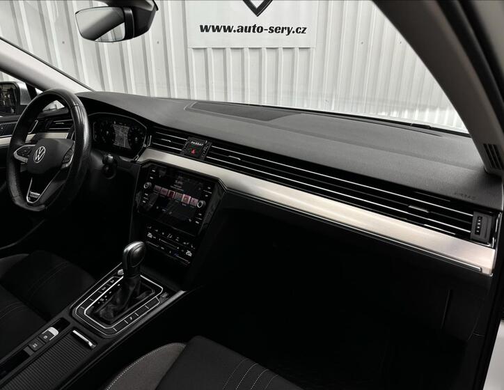 Volkswagen Passat 40