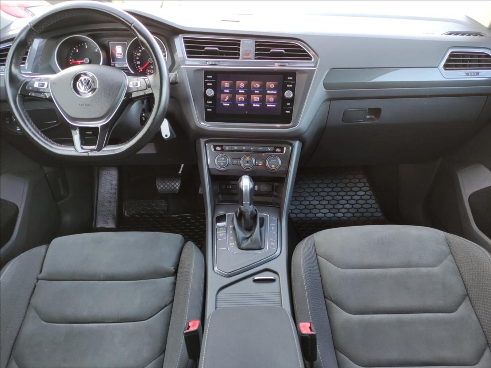 Volkswagen Tiguan 5