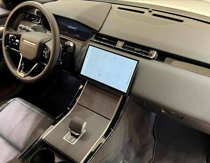 Land Rover Range Rover Velar 23