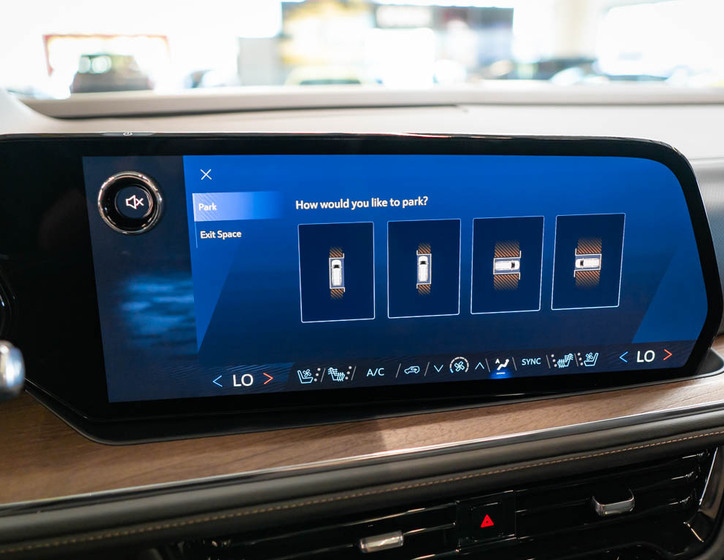 Chevrolet Suburban 35