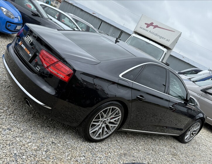Audi A8 5