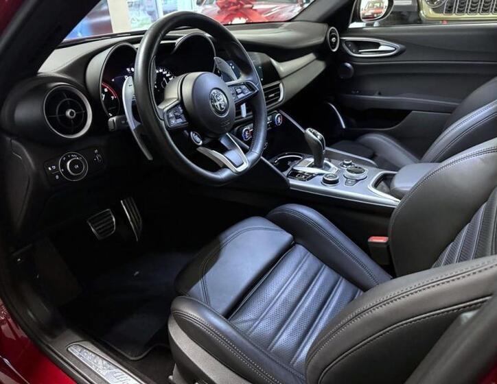 Alfa Romeo Giulia 6