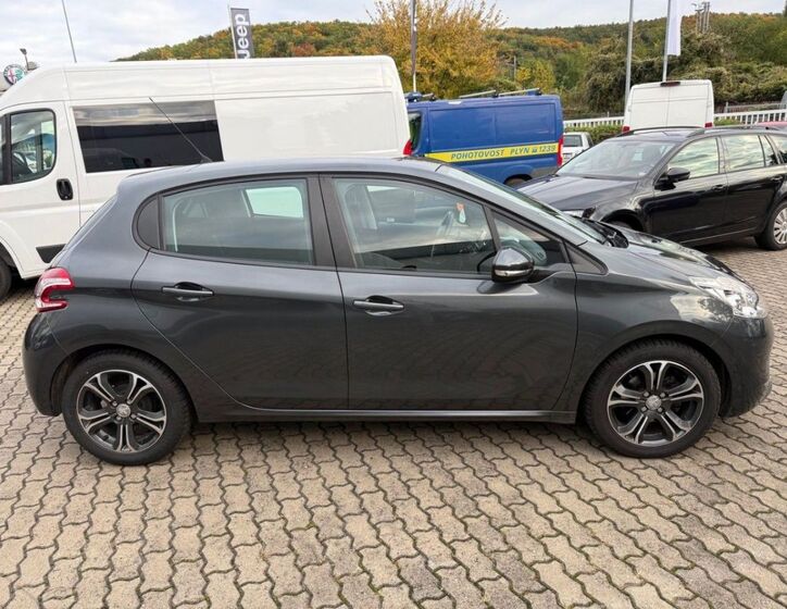 Peugeot 208 2
