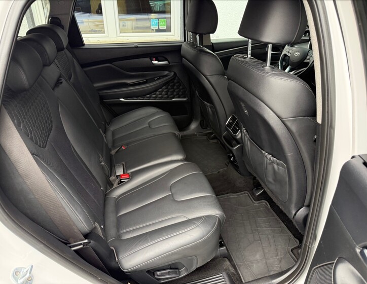 Hyundai Santa Fe 27