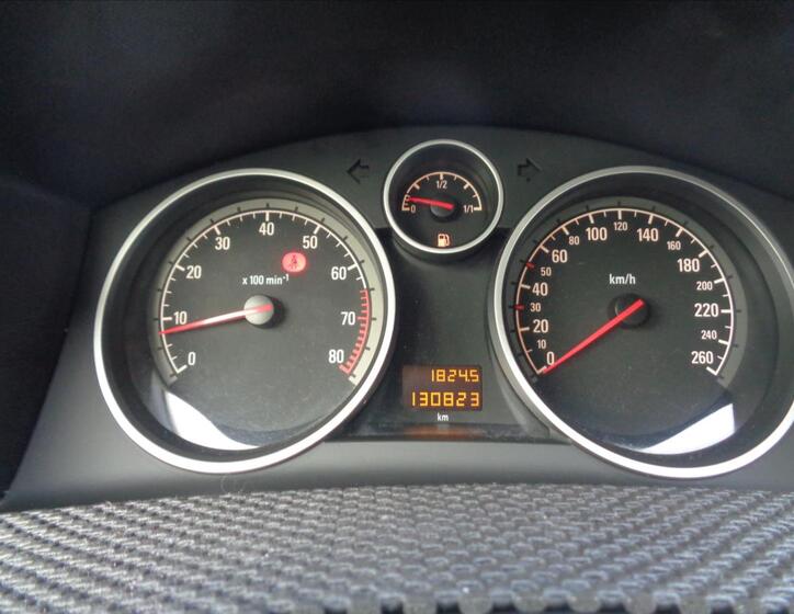 Opel Astra 12