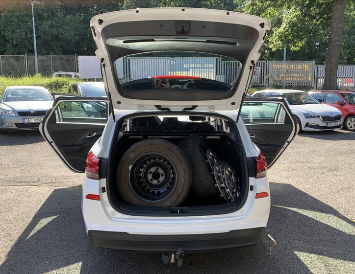 Hyundai i30 17