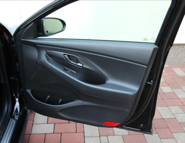 Hyundai i30 18