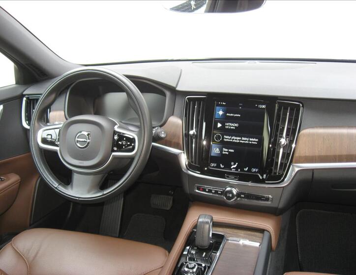 Volvo V90 23