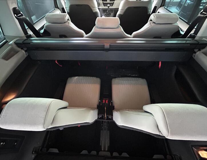 Citroën Grand C4 Picasso 26