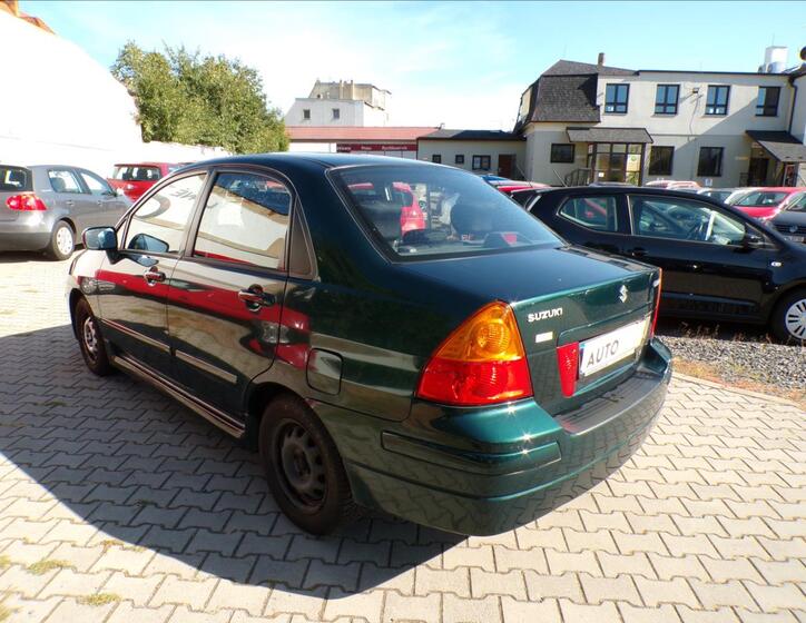 Suzuki Liana 4