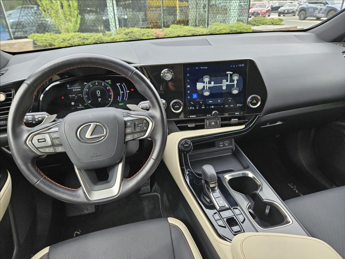 Lexus NX 450h plus