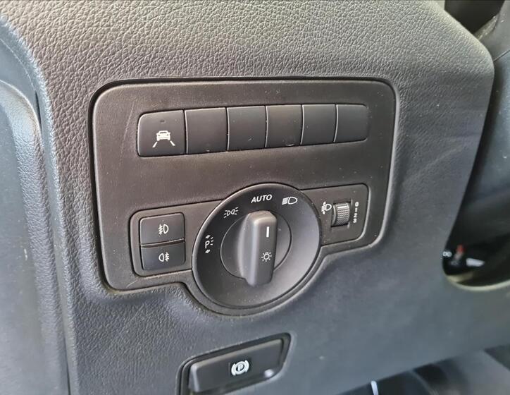 Mercedes-Benz Vito 17
