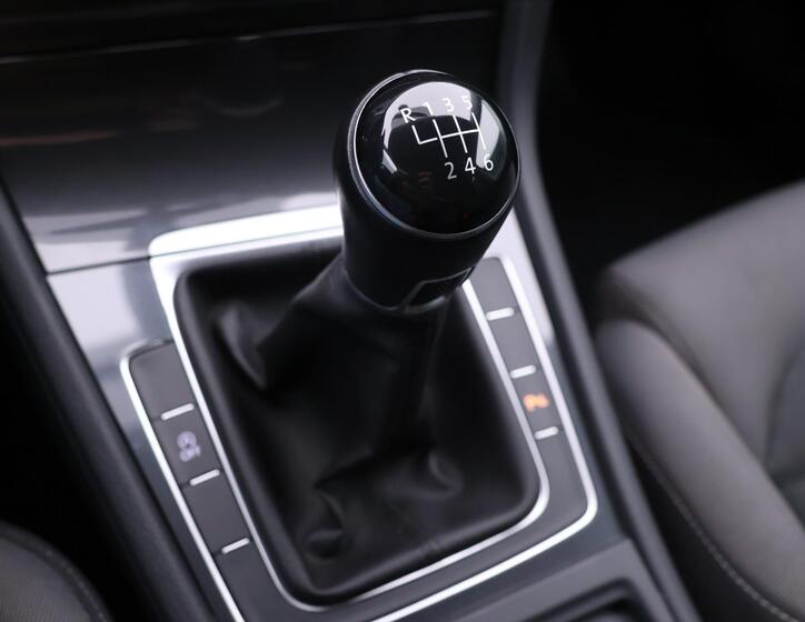 Volkswagen Golf 27
