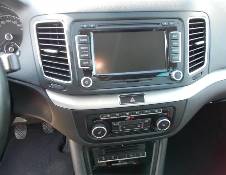 Volkswagen Sharan 19