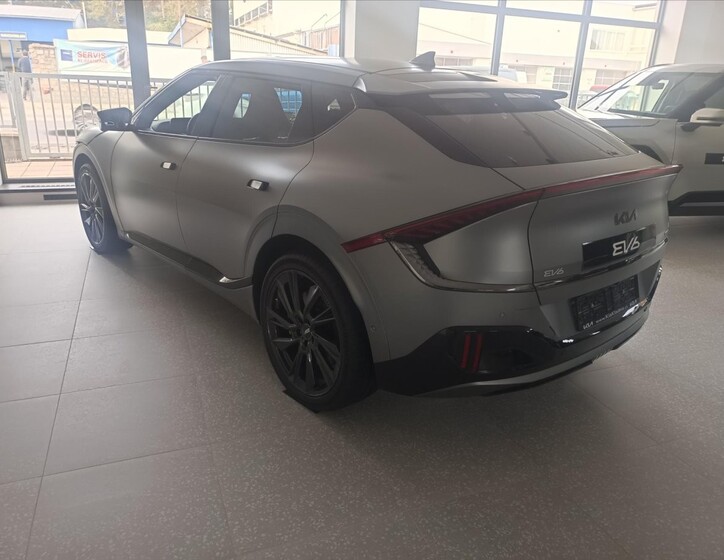 KIA EV6 6