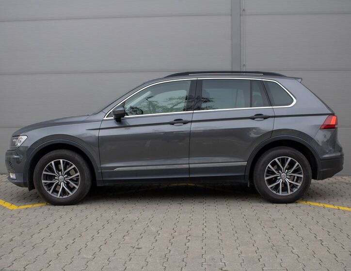 Volkswagen Tiguan 9