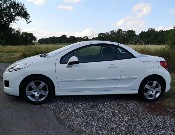 Peugeot 207 23