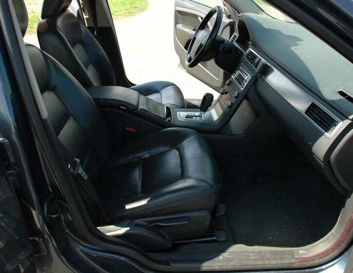 Volvo XC70 18