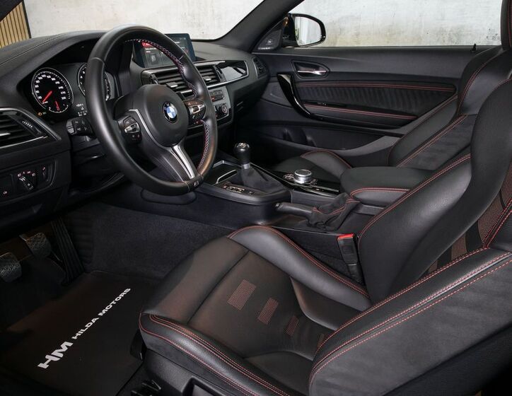 BMW M2 13