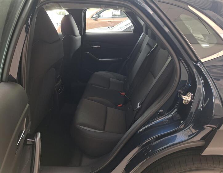 Mazda CX-30 4