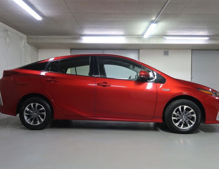 Toyota Prius 4
