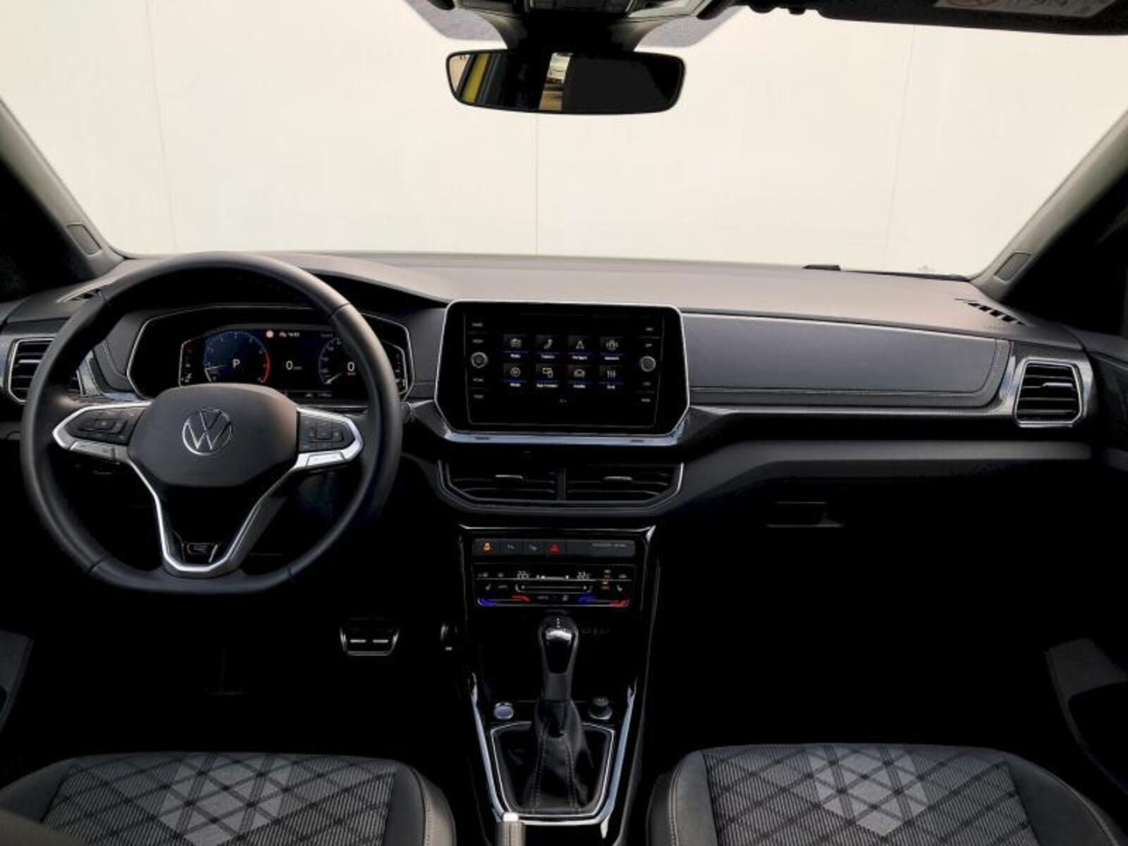 Volkswagen T-Cross 7