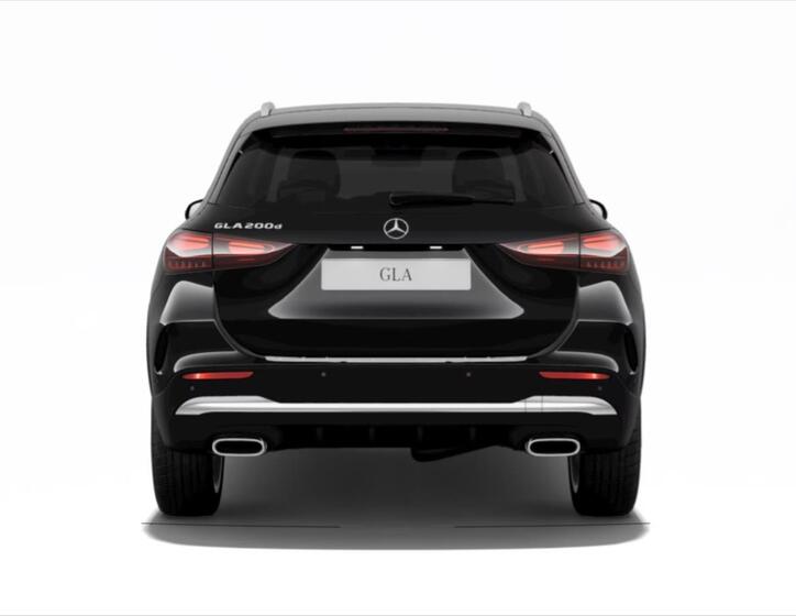 Mercedes-Benz GLA 5