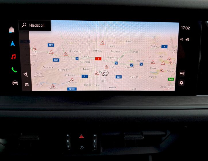 Porsche Cayenne 26