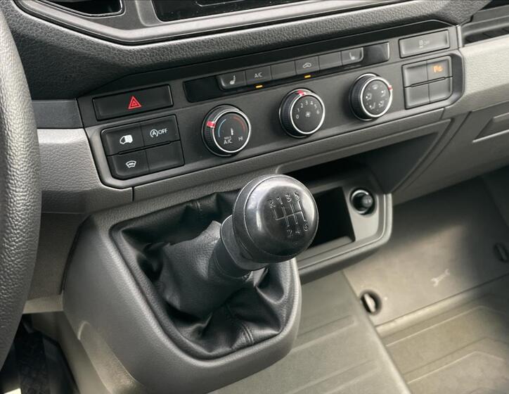 Volkswagen Crafter 12