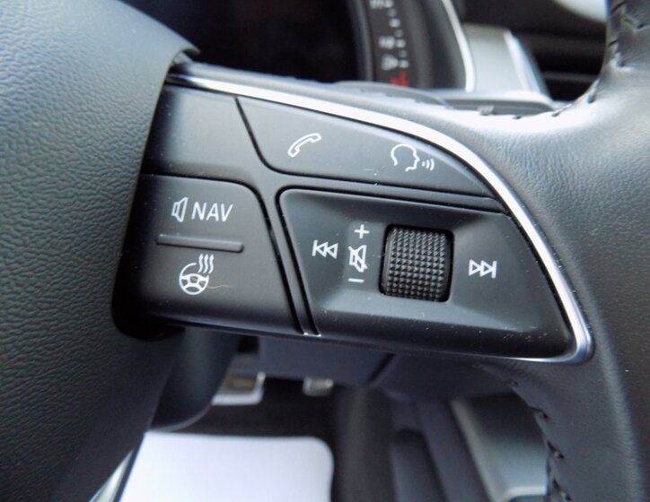 Audi SQ7 29