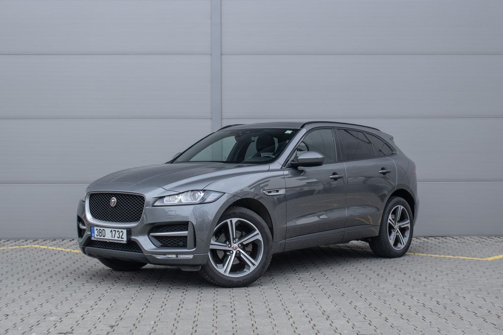 Jaguar F-Pace