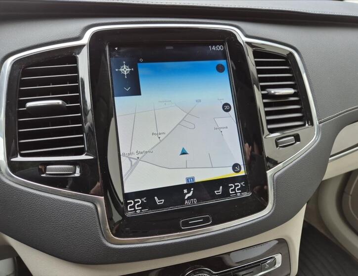 Volvo XC90 15