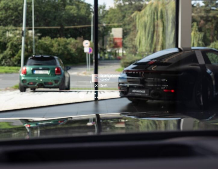 BMW i7 22