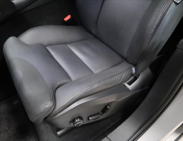 Volvo XC90 29