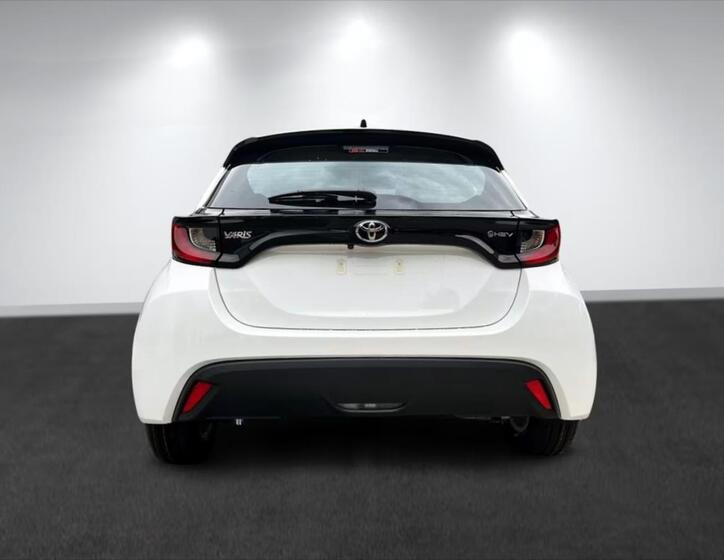 Toyota Yaris 5