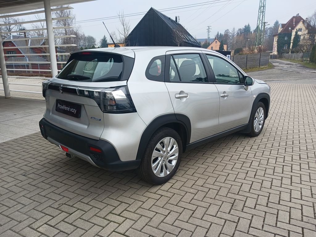 Suzuki S-Cross