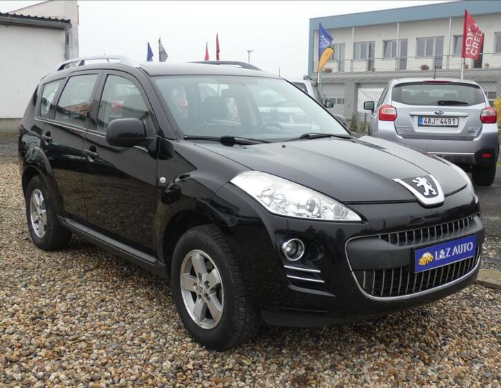 Peugeot 4007 3