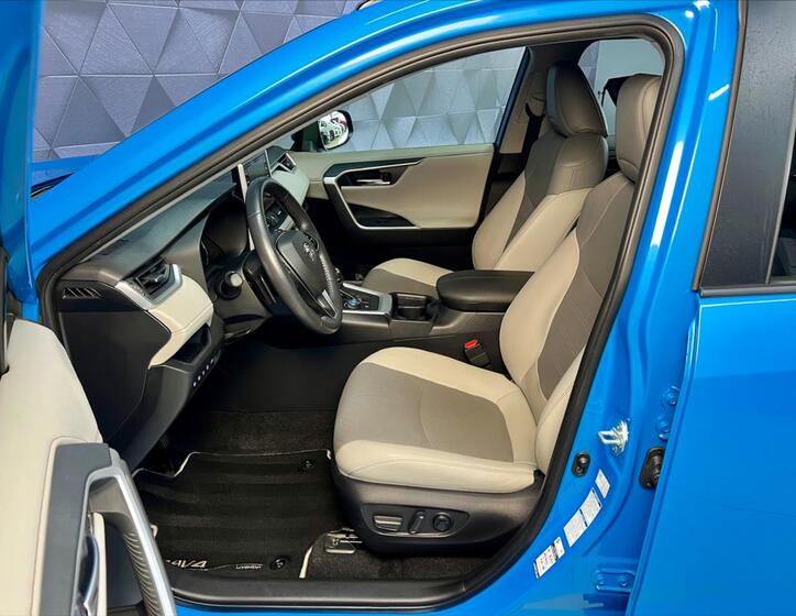 Toyota RAV4 11