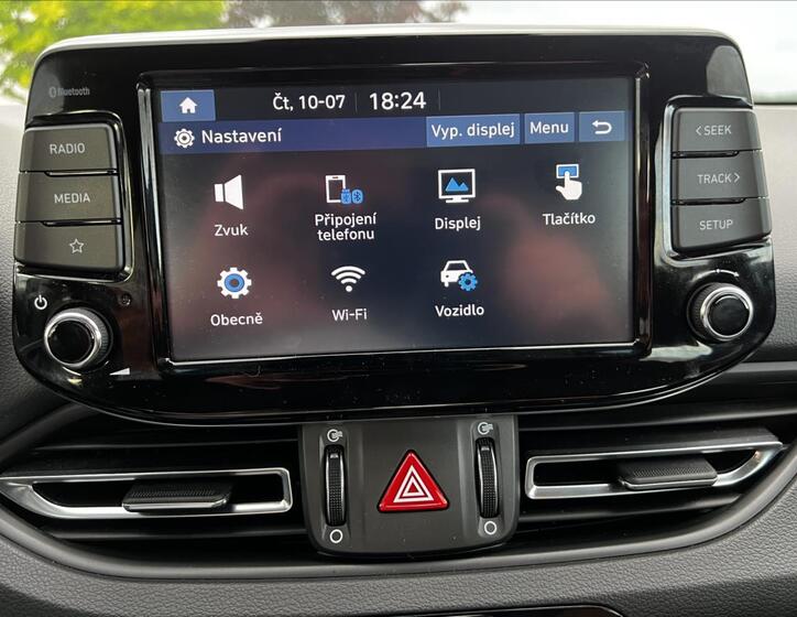 Hyundai i30 38