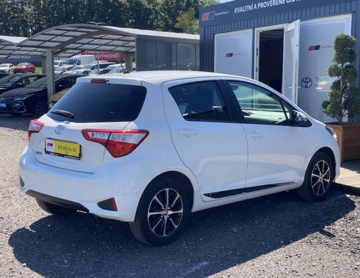 Toyota Yaris 7