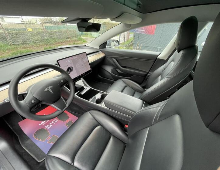 Tesla Model 3 14