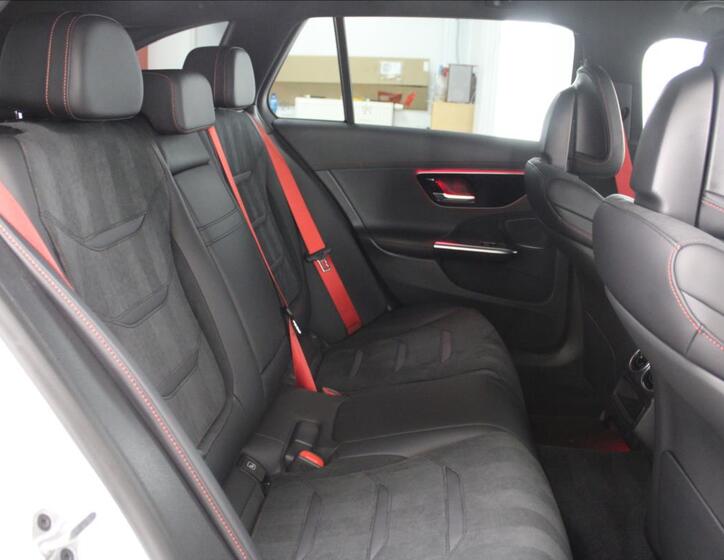 Mercedes-Benz Třídy C 26