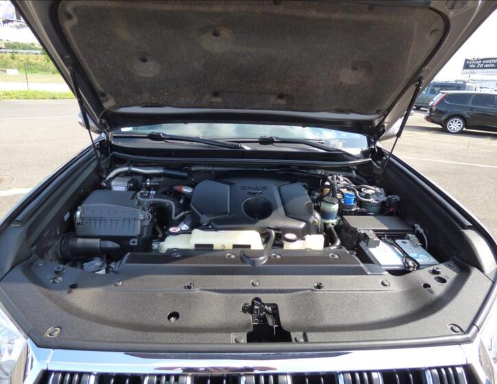 Toyota Land Cruiser 57