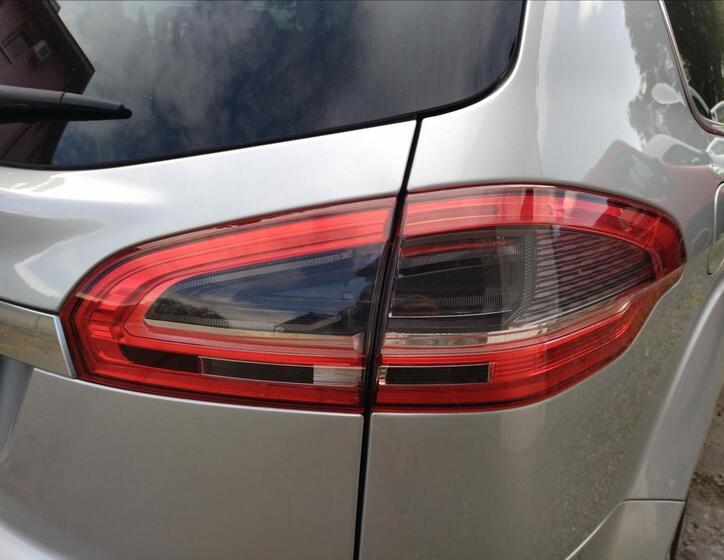 Ford S-MAX 10